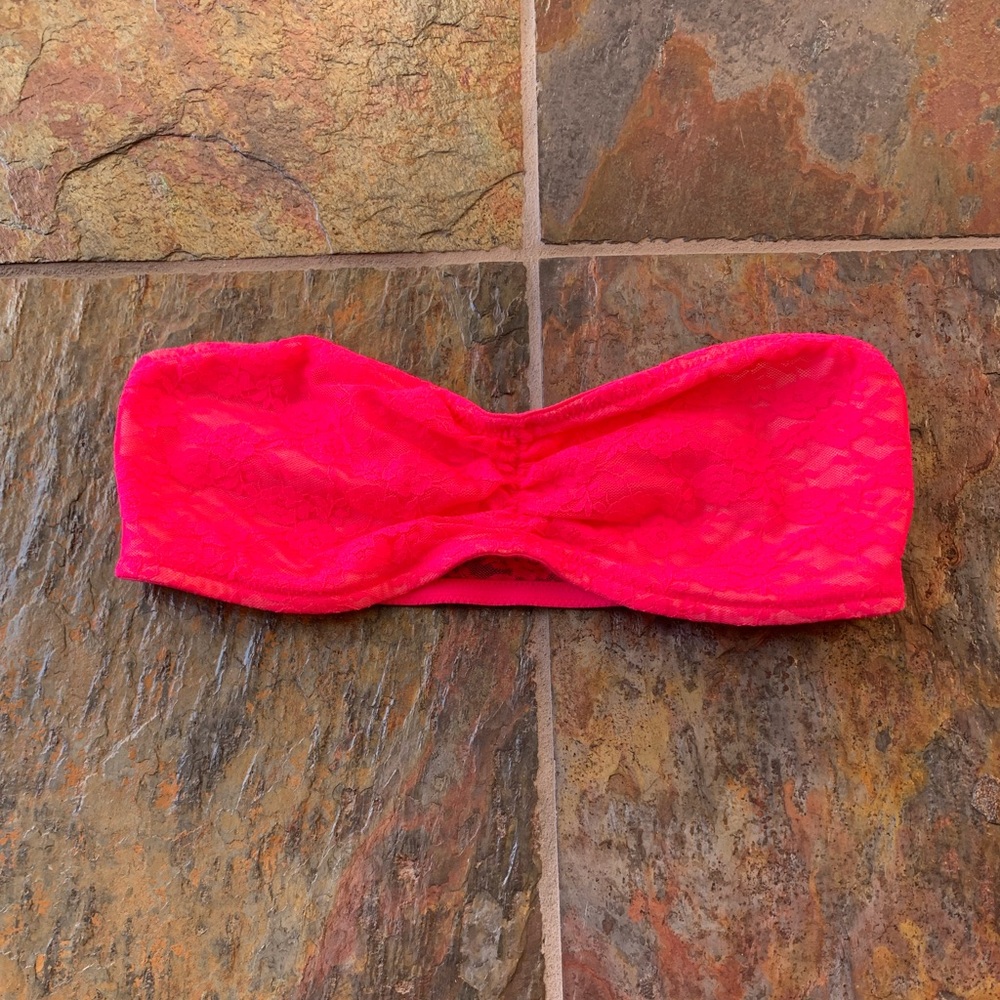 Cute lace Pink brand bra, size small